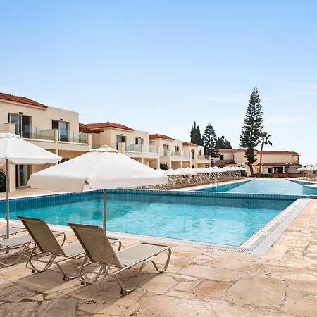 Ramada & By Wyndham Hotel 4*