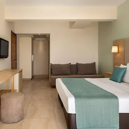 Hotel Ramada & By Wyndham Agia Napa