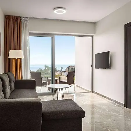 Ramada & By Wyndham Hotel